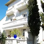 Hotel Le Thimothee : & Saint-Raphael (Var)