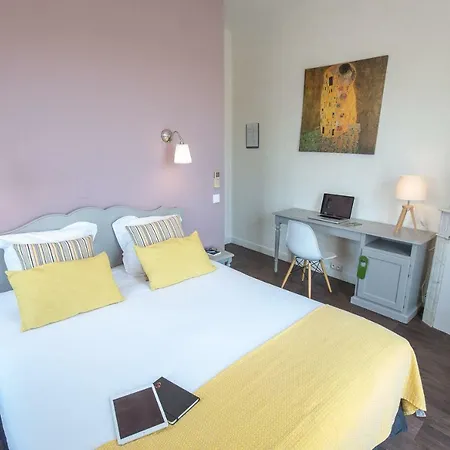 Le Thimothee : & Hotel