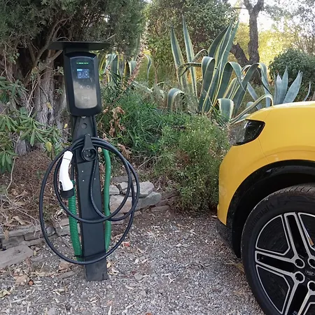 Le Thimothee : & Hotel