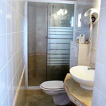 Le Thimothee : & Hotel