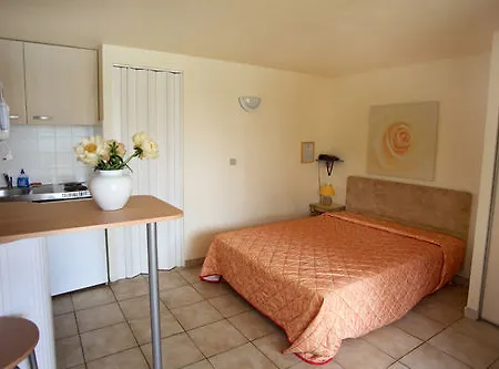 Le Thimothée : Hôtel&studios Hotel Saint-Raphaël