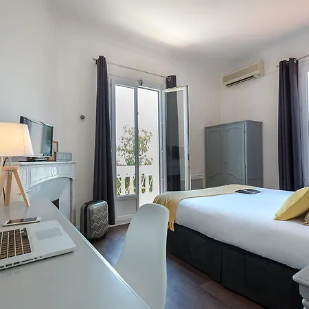 Hotell Le Thimothee : & 2*