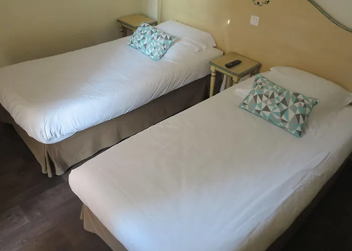 Отель Le Thimothee : & 2*